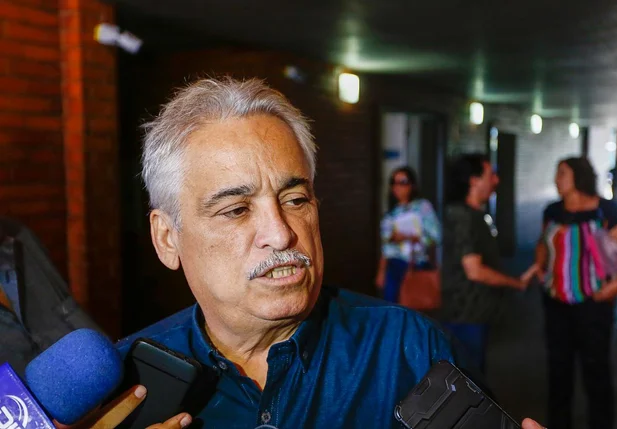 Robert Rios