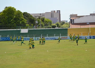 Atletas do Picos fazem último treino antes da final