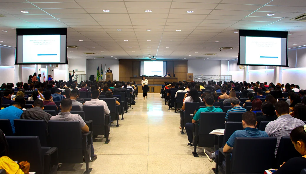 Auditório do Instituto Santo Agostinho é palco da Palestra sobre Liberdade Sindical e novas Tecnologias