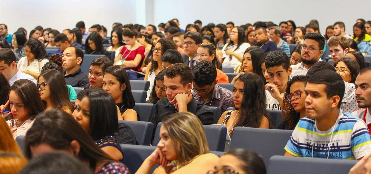 Vários alunos participaram 