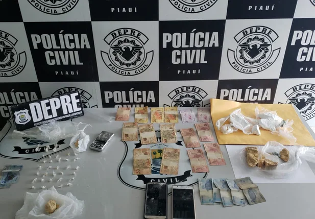 Material apreendido pela equipe do delegado Eduardo Aquino