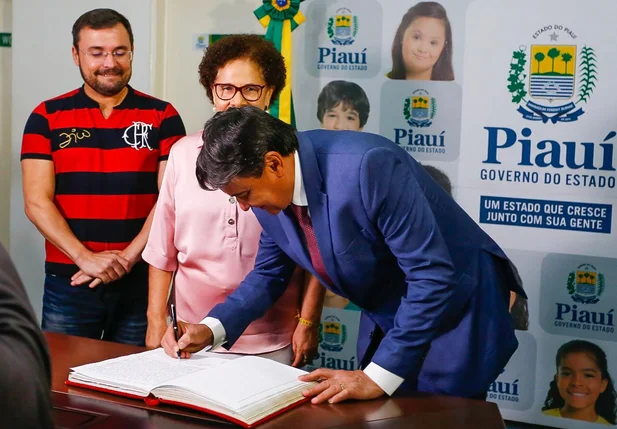 Wellington Dias é reconduzido ao cargo
