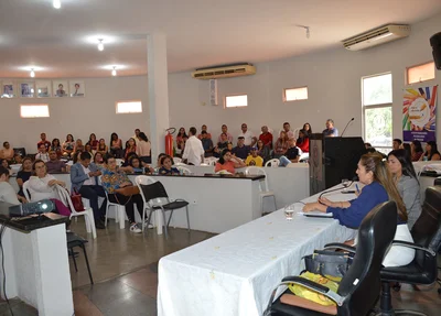Encontro de capacitação contou com várias palestras