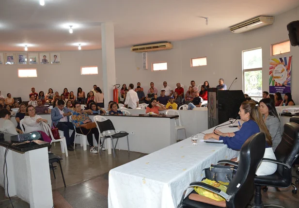 Encontro de capacitação contou com várias palestras