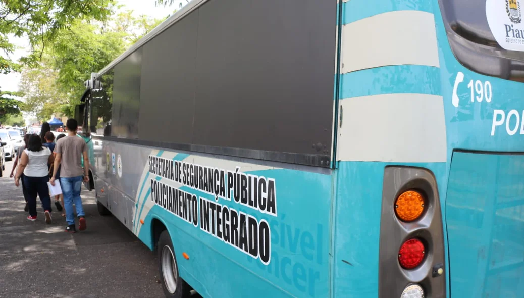 Ônibus da Secretária de Segurança 