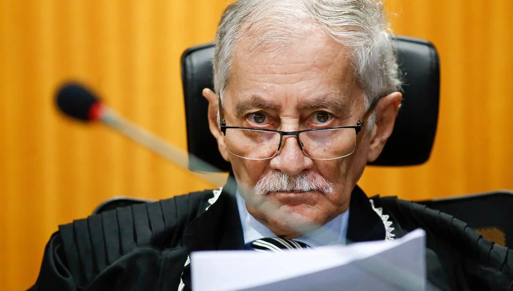 Desembargador  Fernando Mendes