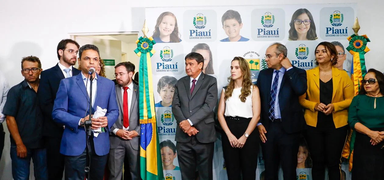 Prefeito Gil Carlos discursa no lançamento do Festival da Uva
