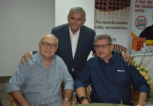Zé Filho prestigia confraternização do Sindicer/PI