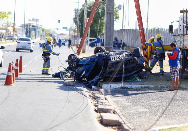 Acidente aconteceu na Avenida Gil Martins