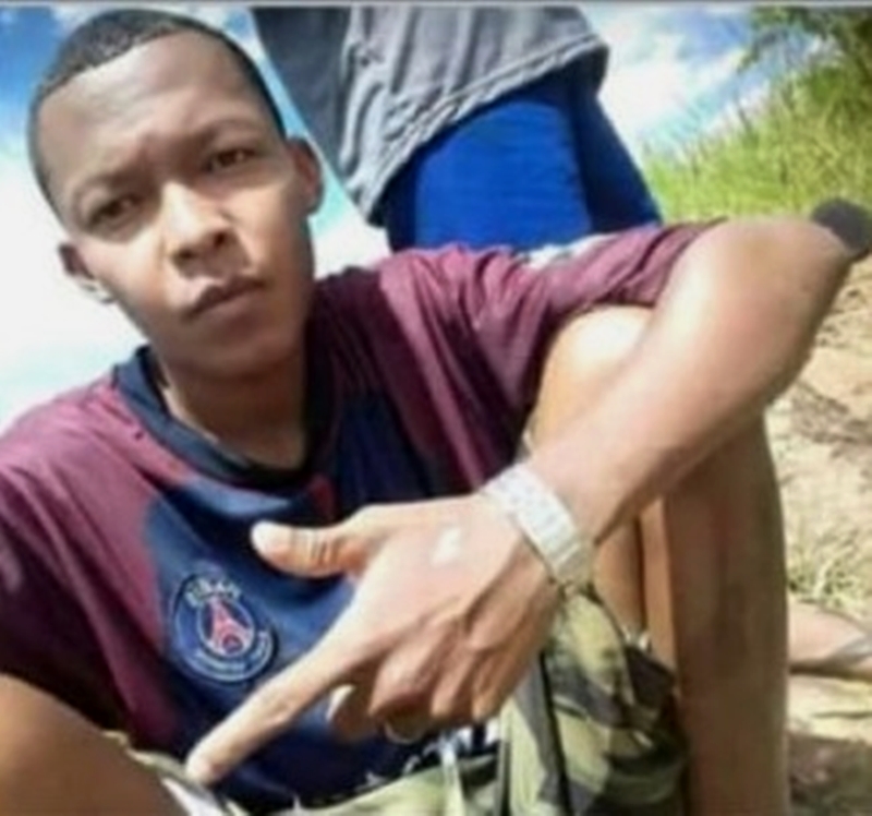 Erikelton José de Sousa, 24 anos