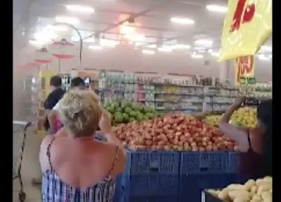 Incêndio atingiu o supermercado Carvalho Super