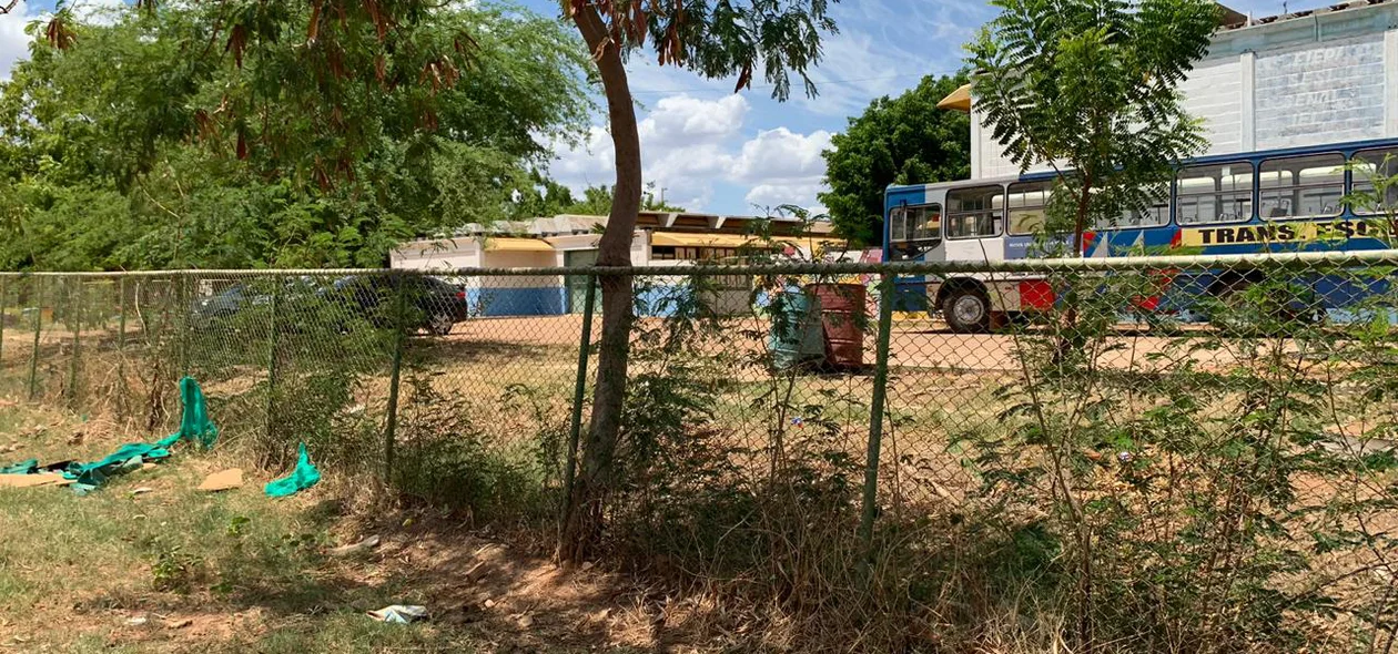 Moradores denunciaram situação de abandono