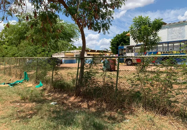 Moradores denunciaram situação de abandono