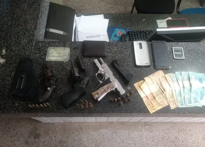 Objetos encontrados no veículo