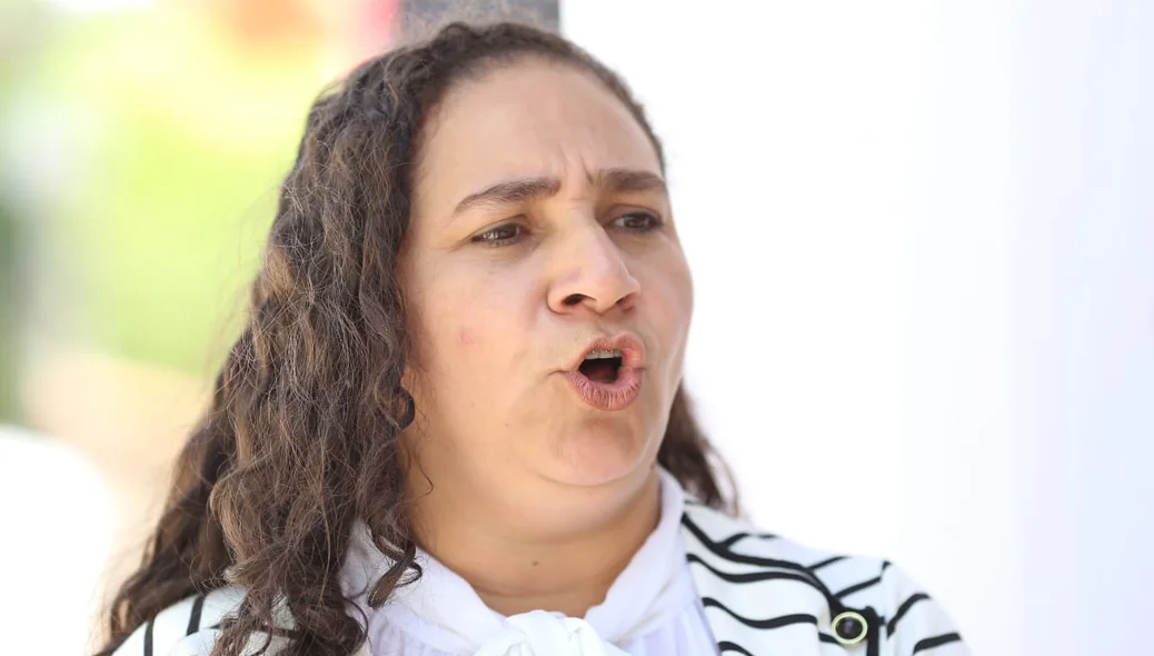 Cida Santiago