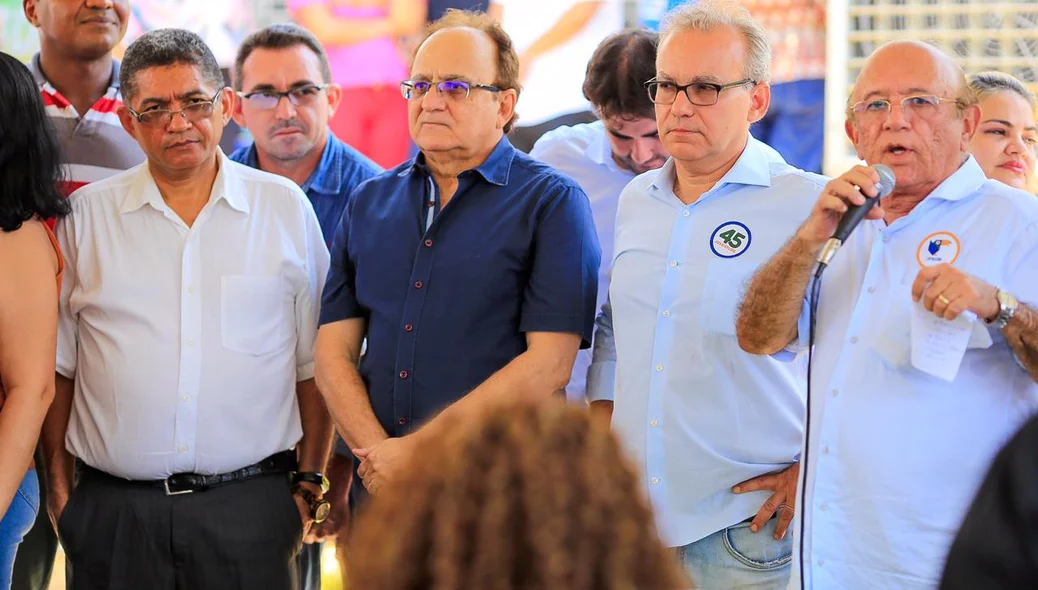 Autoridades presentes na sede do PSDB