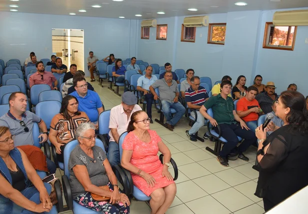 Encontro reúne lideranças das oposições em Picos