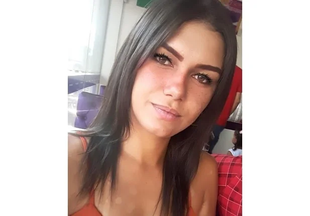Luara Macedo 