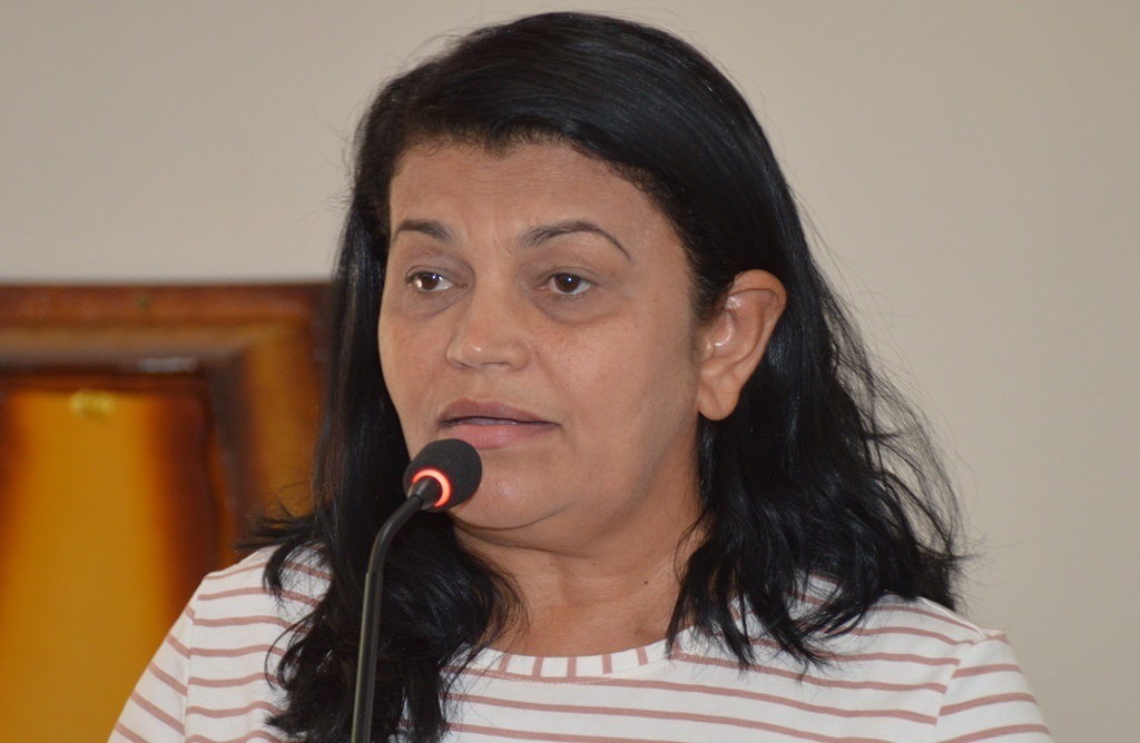 Professora Rosilene Monteiro deixa Secretaria de Educação