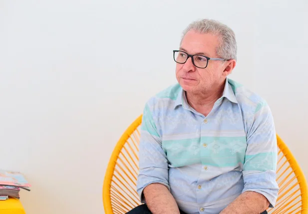 Deputado Assis Carvalho 