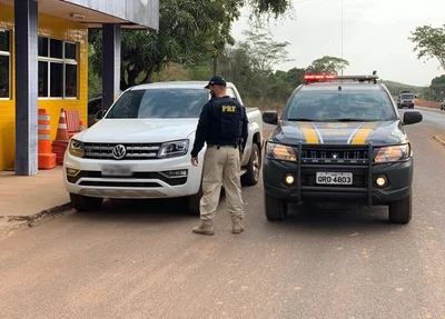 Veículo roubado em Altos recuperado pela PRF em Teresina 