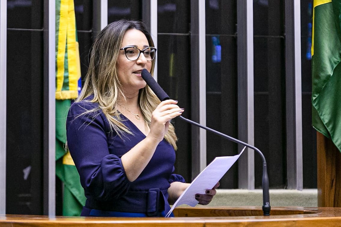 Deputada federal Rejane Dias
