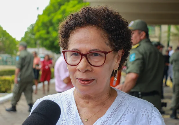 Vice-governadora Regina Sousa 