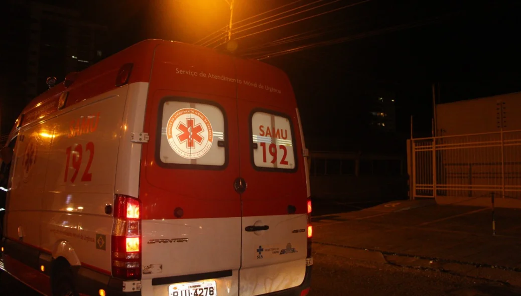 Samu foi até o local socorrer as vítimas 