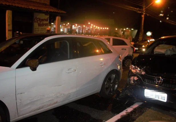 Colisão entre veículos deixa dois feridos em Teresina