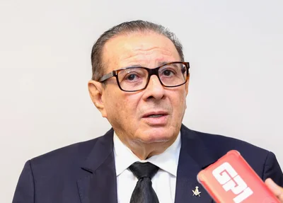 Escritor Valdeci Cavalcante