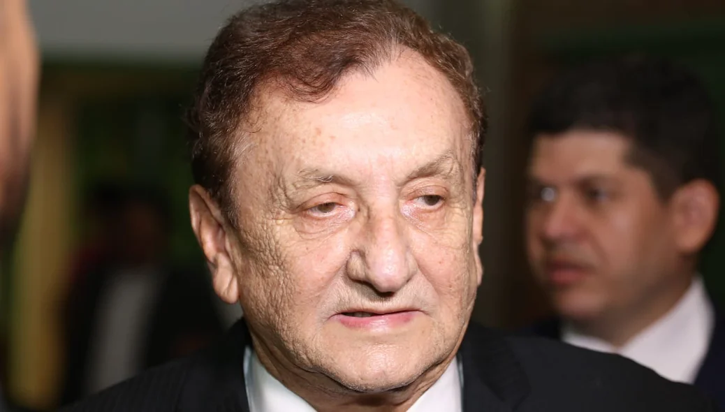 Ex-governador Mão Santa também foi para a solenidade