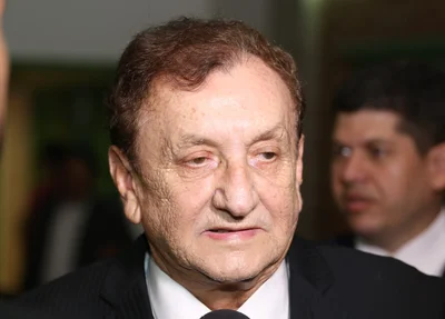 Ex-governador Mão Santa também foi para a solenidade