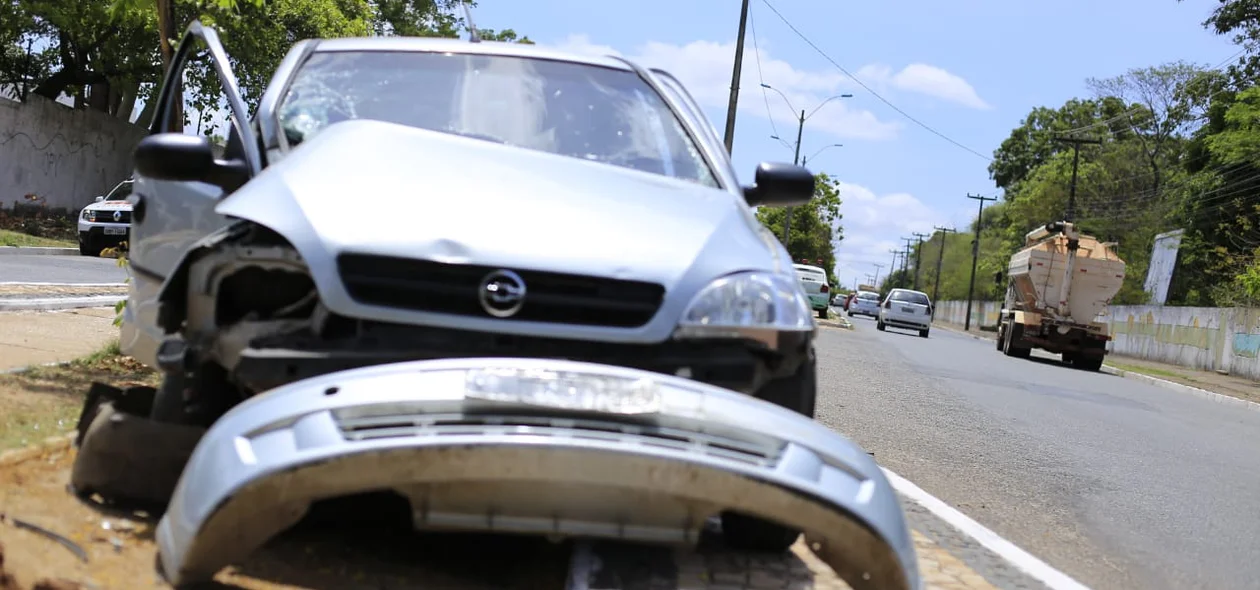 Corsa envolvido no acidente