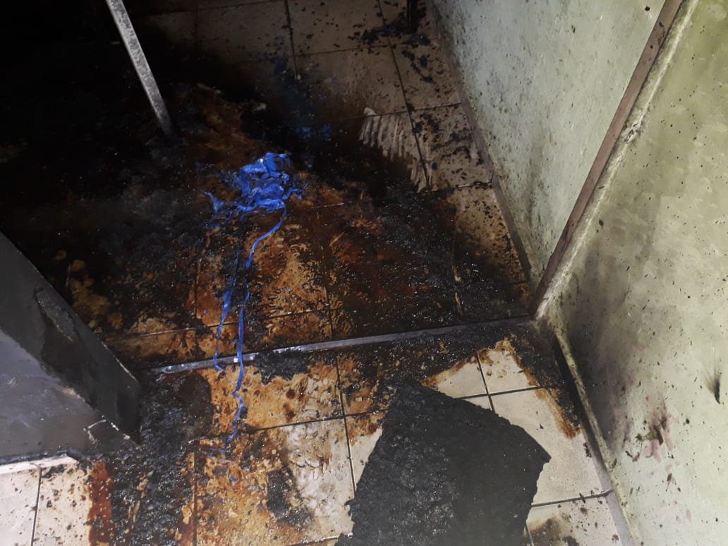 Chamas destruíram vários objetos