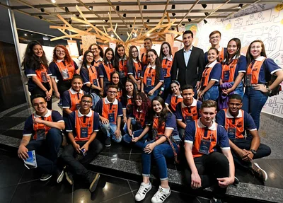 Alunos vencedores do Projeto Jovem Senador