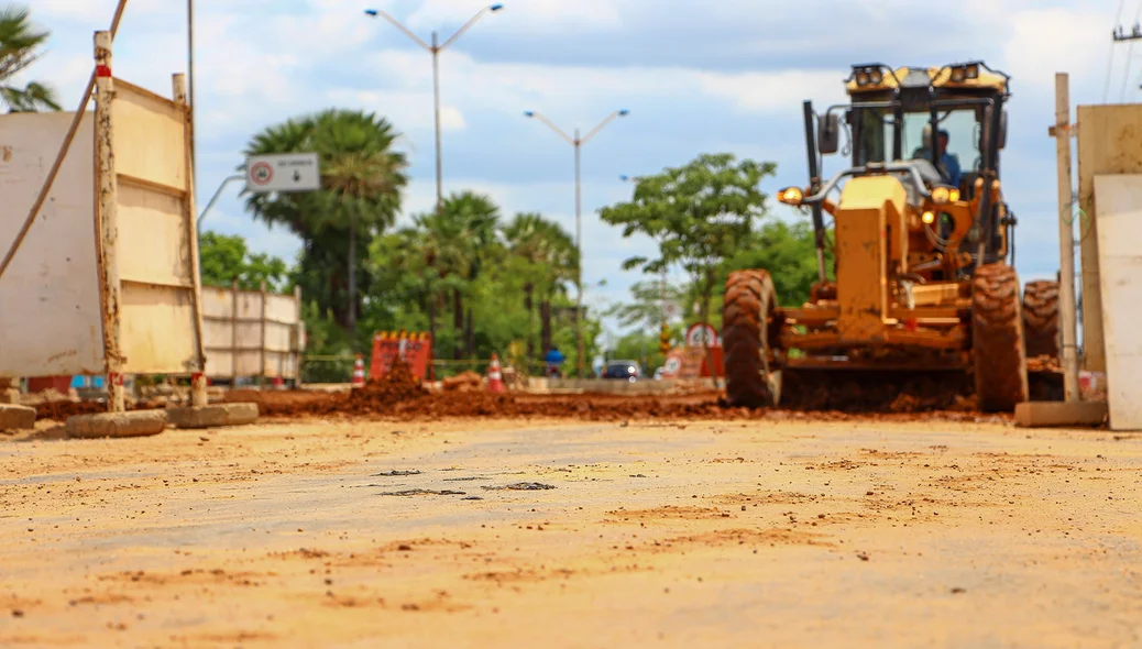 Obra na Av. João XIII 