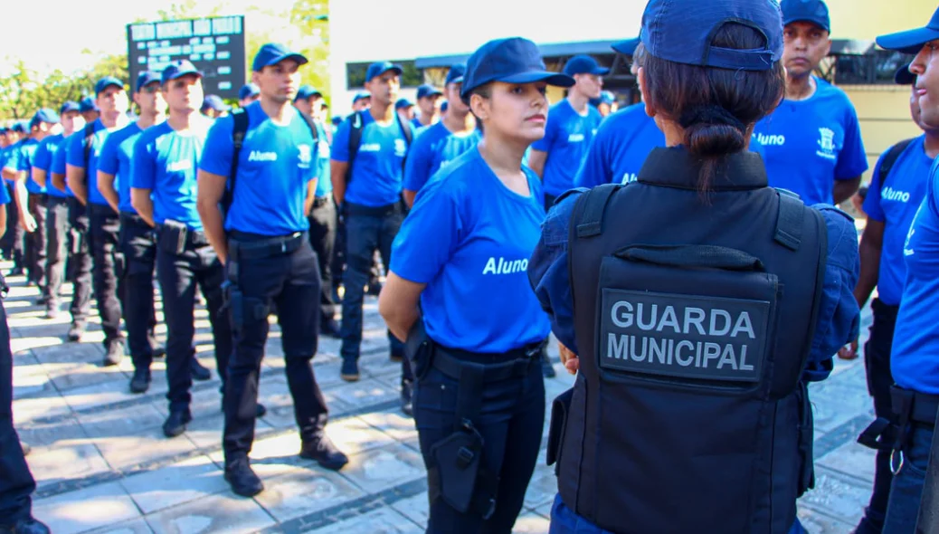 Alunos na aula inaugural do curso de formação da Guarda Municipal de Teresina