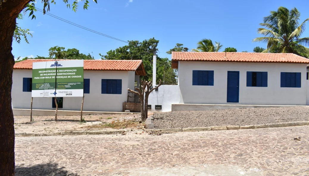 Entrega várias obras em Buriti dos Lopes