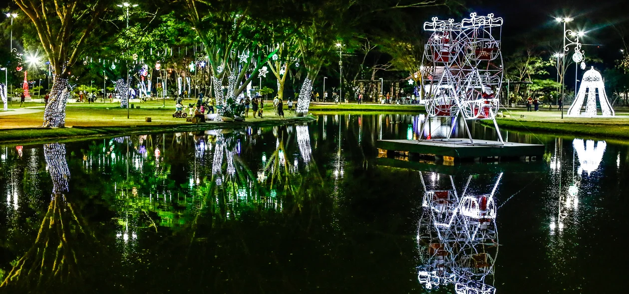 Decoração de Natal no Parque da Cidadania