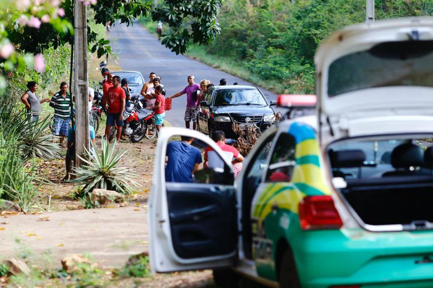 Policiais do 5º Batalhão estiveram no local 
