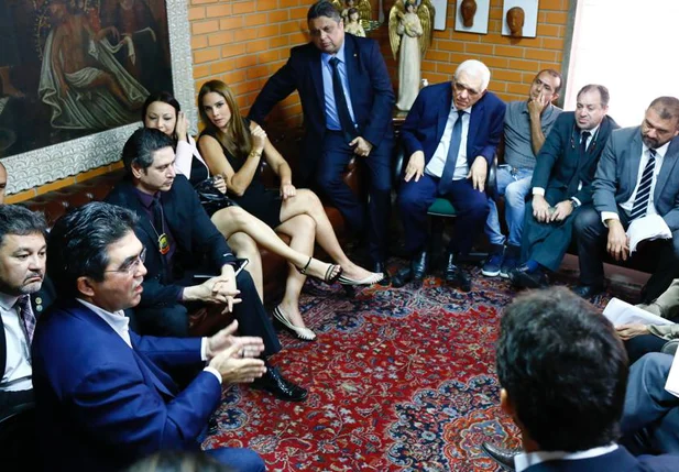 Deputados reúnem representantes de várias instituições para discutir a reforma da Previdência