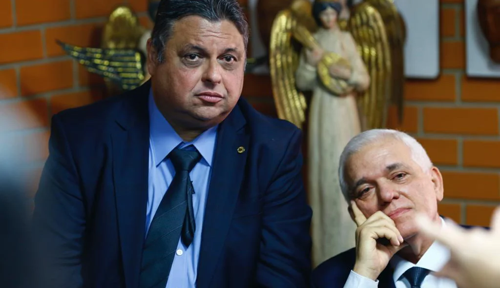 Júlio Arcoverde e presidente da Alepi, Themístocles Filho