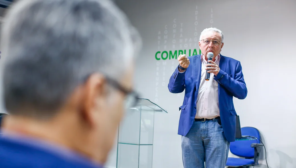 Nonato Castro concedeu uma coletiva 