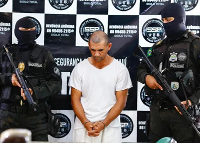 Alexandre dos Santos Gomes foi apresentado na Secretaria de Segurança Pública