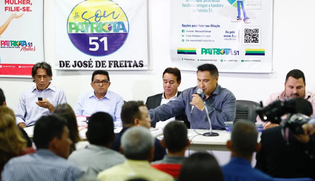 Laécio Borges discursa durante evento do Patriota em Teresina