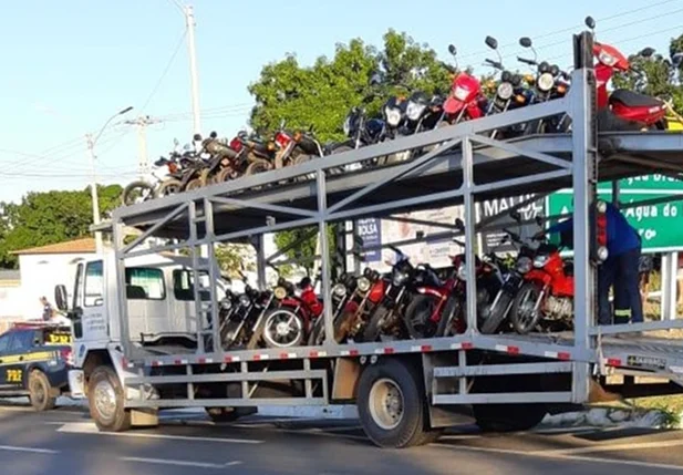 30 motos foram apreendidas pela PRF-PI em Água Branca