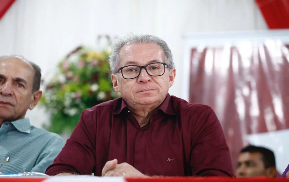 Deputado federal Assis Carvalho