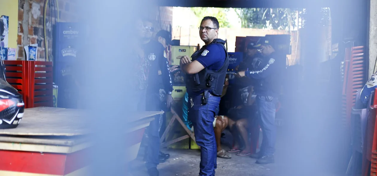 A vítima foi vista pela última vez na noite deste domingo (8)