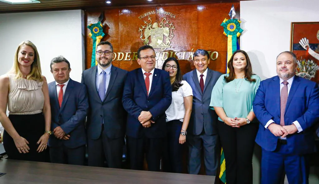 Assinatura de termo de cooperação do Governo do Estado, CNJ e TJ-PI