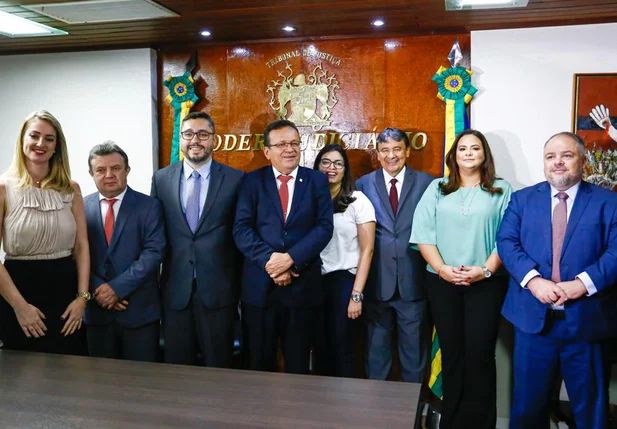 Governo do Piauí e TJ assinam Termo de Cooperação com CNJ